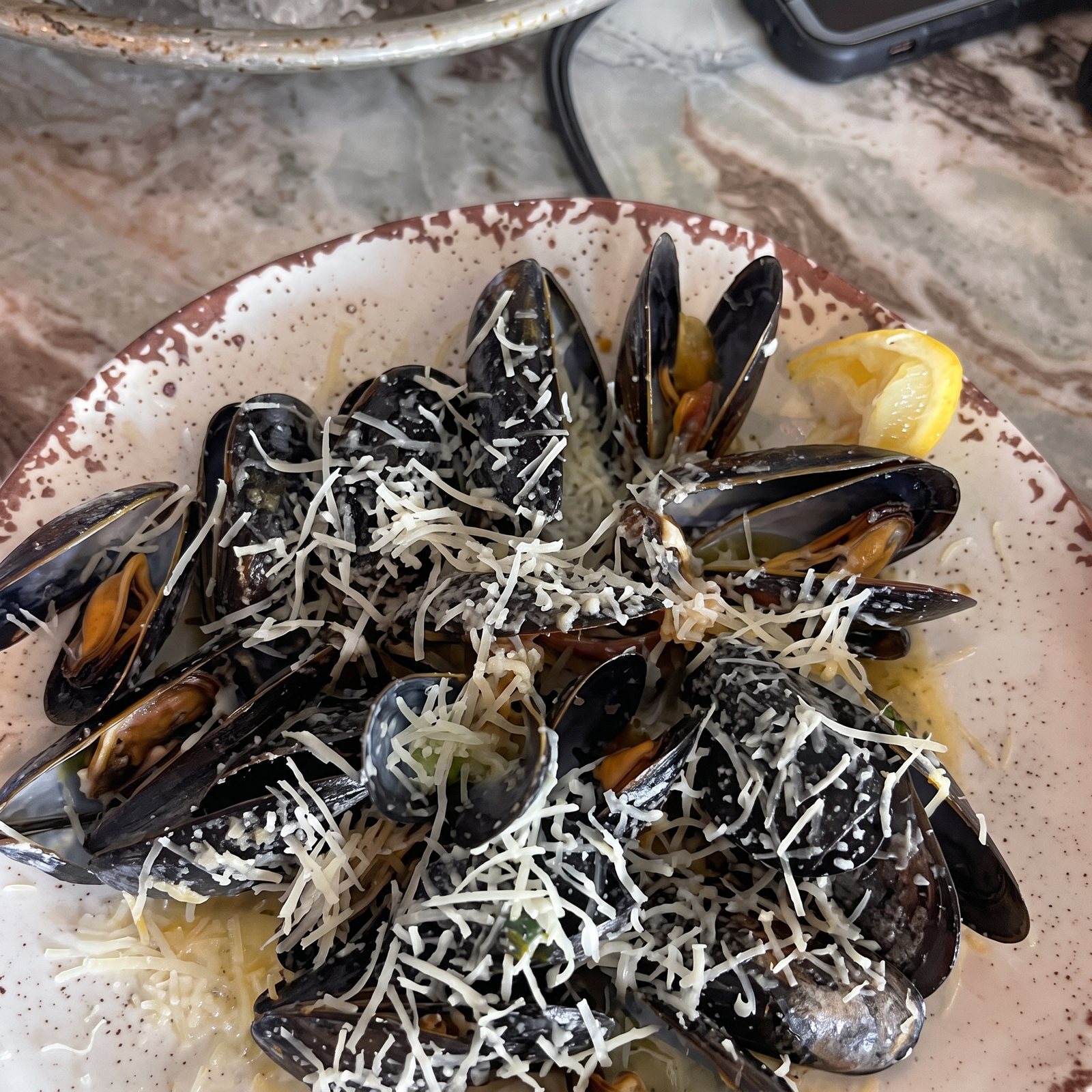 Steamed mussels with garlic and parmesan